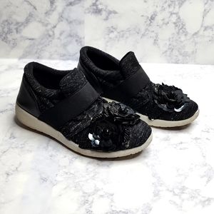 Madden girl sequins flowers slip on shoes Size 6.5
